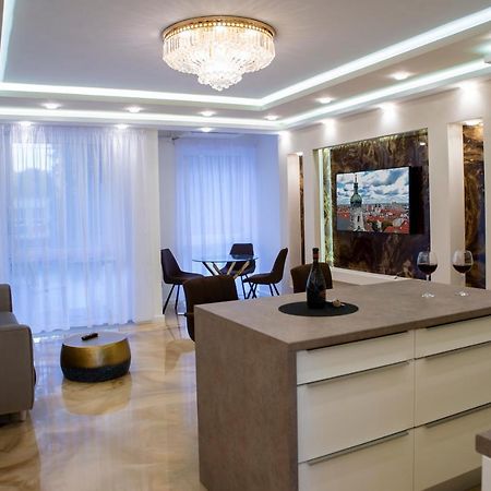 Dream Apartman 2 With Free Parking 杰尔 外观 照片