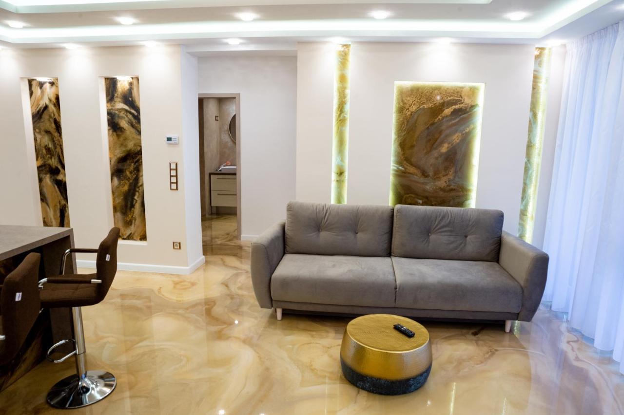 Dream Apartman 2 With Free Parking 杰尔 外观 照片